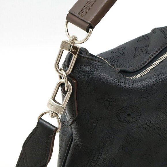 LOUIS VUITTON Black Shoulder Bag - Picture 5 of 9